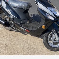 50cc 2024 Scooter 35miles