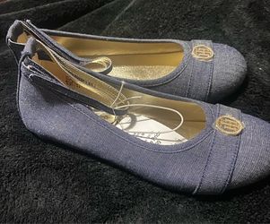 Tommy Hilfiger girl size 4
