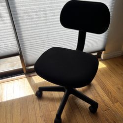 Basic Black Office Chair