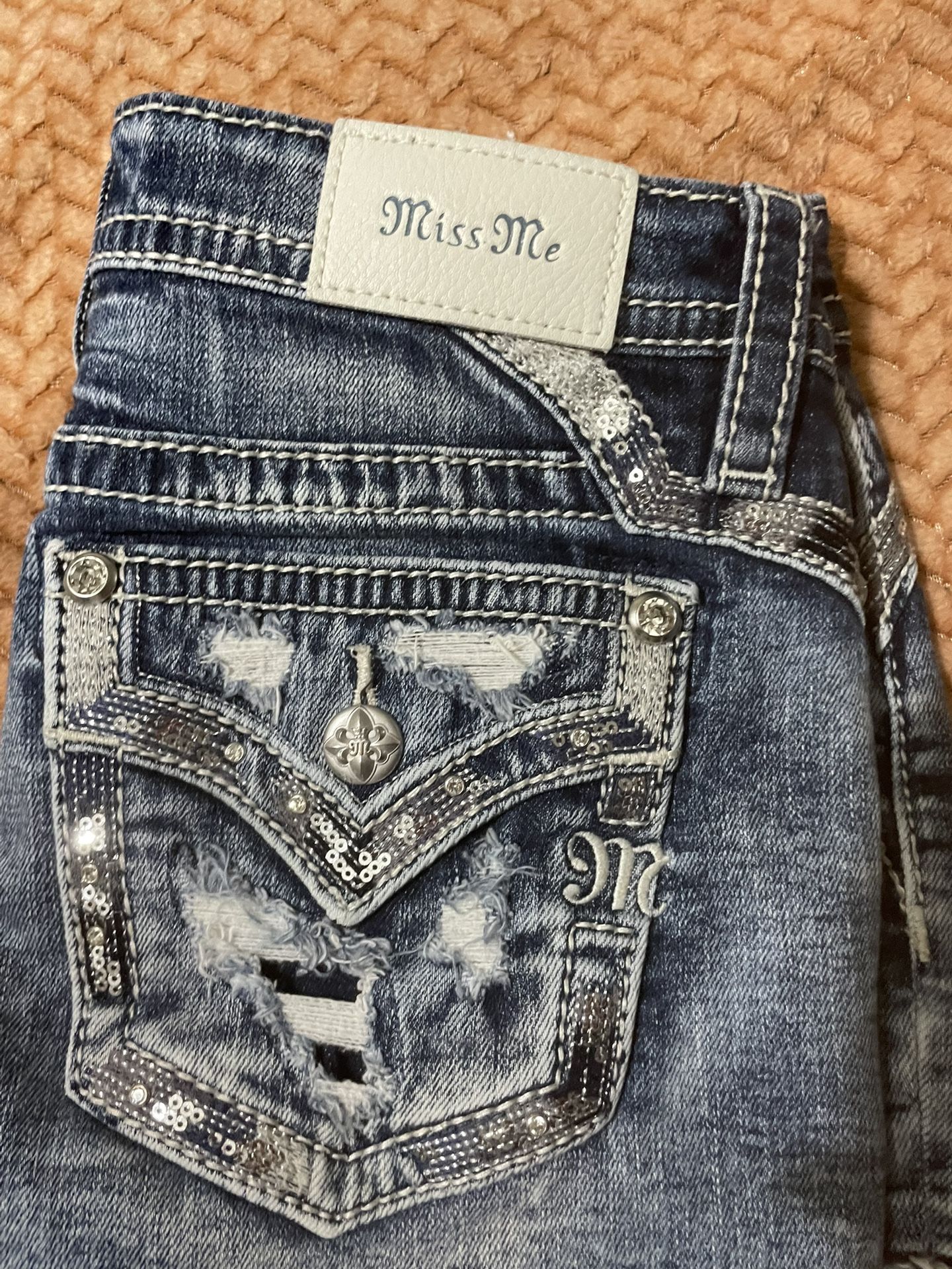 Miss Me Shorts Great Condition Worn Once! Size 28