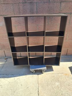 9-Cube Organizer / Storage Shelf – As-Is