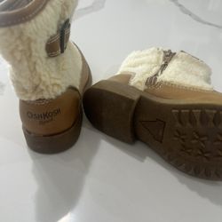 Boys shoes