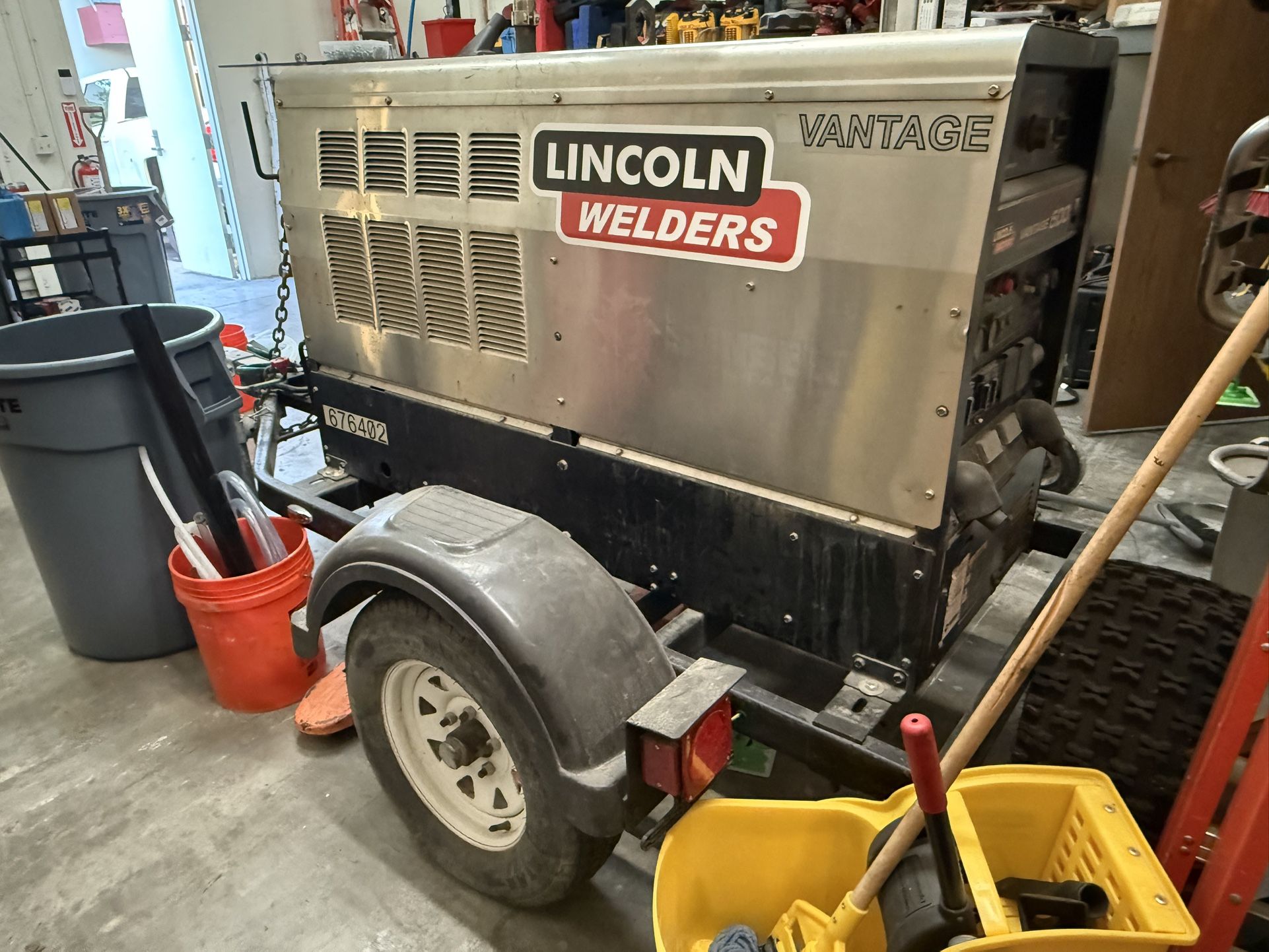 Lincoln Diesel 5000 Welder