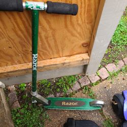 Razor scooter