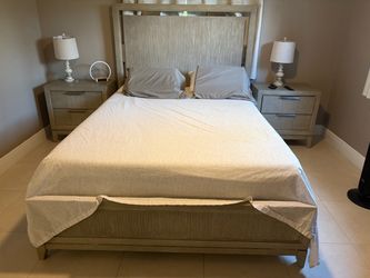 Bedroom set
