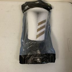 adidas Soft Ground Match Predator Skin Guard. White/Gold Sz XL.                 Ez