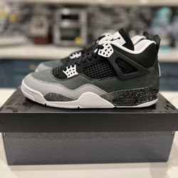 Air Jordan 4 Fear