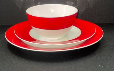 3 PC Lenox Kate spade red circle Plates and bowl