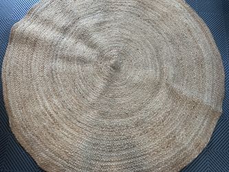 5’ Jute Rug