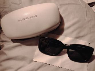Micheal Kors Asheville MK2210U Sunglasses & Case