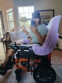 Excellent New power chair