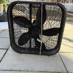 Lasko Box Fan Black