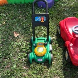 Little Tike’s Lawnmower 