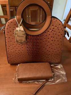 Alyssa brown purse with wallet