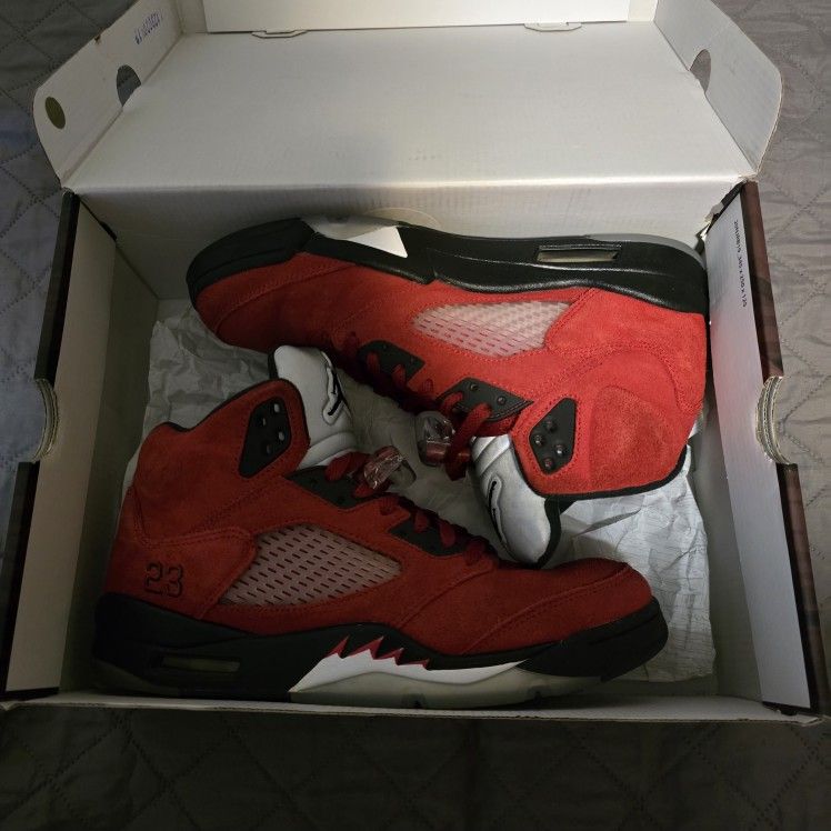 Jordan Raging Bull 5s (2021)