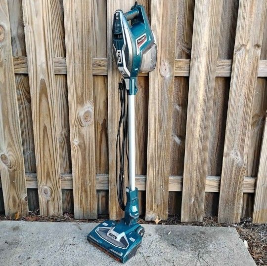 Shark rocket duo clean electric corded vacuum