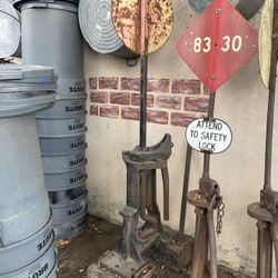 Northern Pacific Railroad Switch Stand