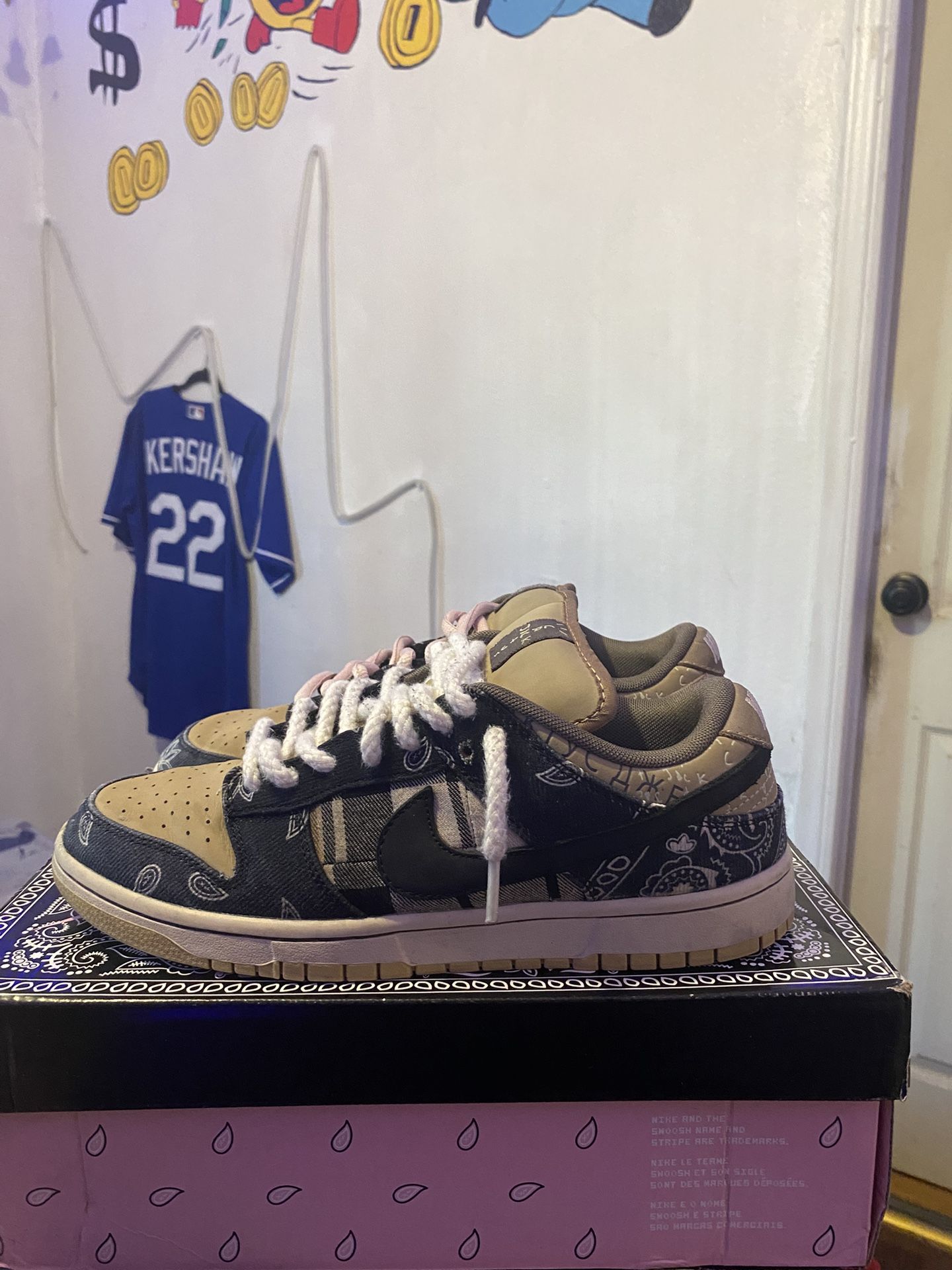 Travis Scott Nike Sb Dunks 9.5
