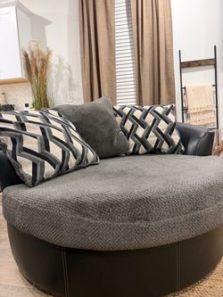 Oversized Barrel Swivel Chair – Black/Charcoal