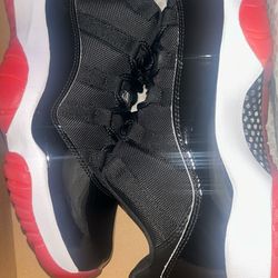 Air Jordan 11 Retro Bred Low