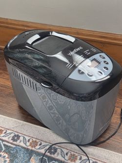 West Bend Hi-Rise Bread Maker