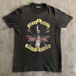 Black Guns N’ Roses Short Sleeve Tee with Graphic Design
