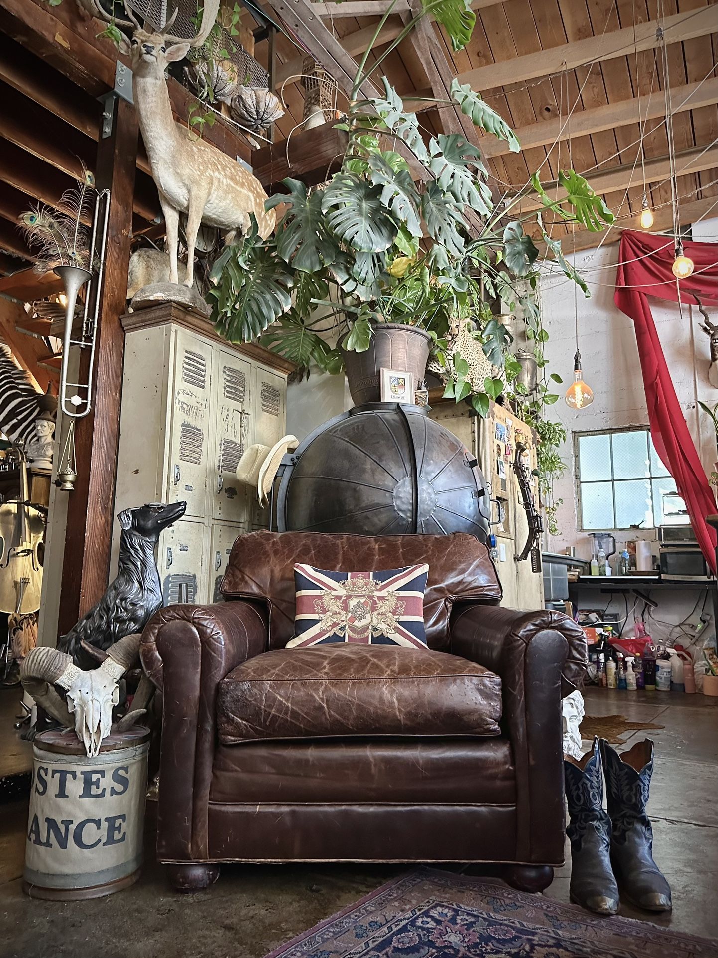 Restoration Hardware Lancaster Cigar Leather Chair & ottoman!😍⚡️Free Delivery!