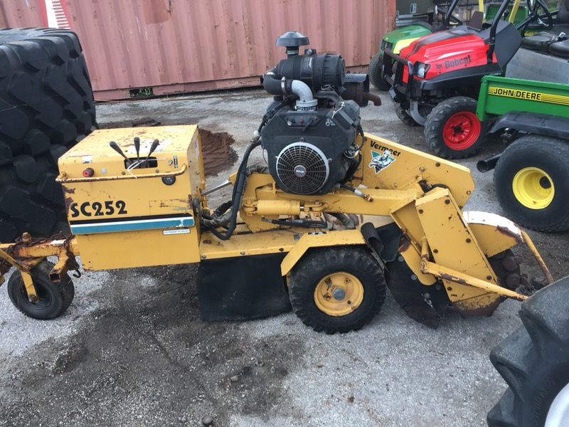 VERMEER SC252 stump grinder