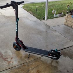 Gottax E Scooter W/Charger