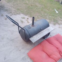 Portable BBQ Grill With Good 👍 grates No Issues 