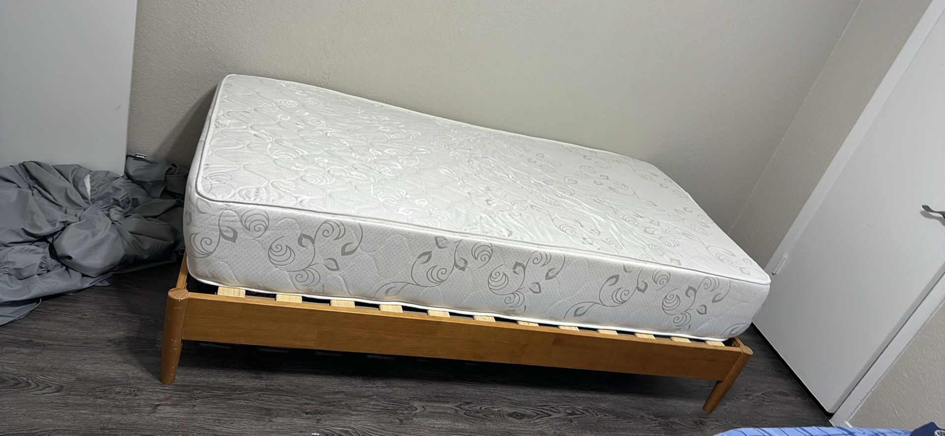Brand New Used Twice Twin Bed 