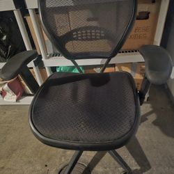 Reduced To $15✨️🎀Office Chair🎀✨️