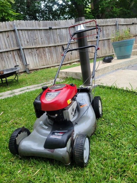 Self-Propelled Craftsman 6.75 MRS Lawn Mower