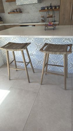 2 barstool