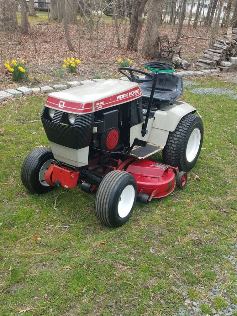 Work Horse G T -1100 Mower /tractor 8 Speed. 11hp