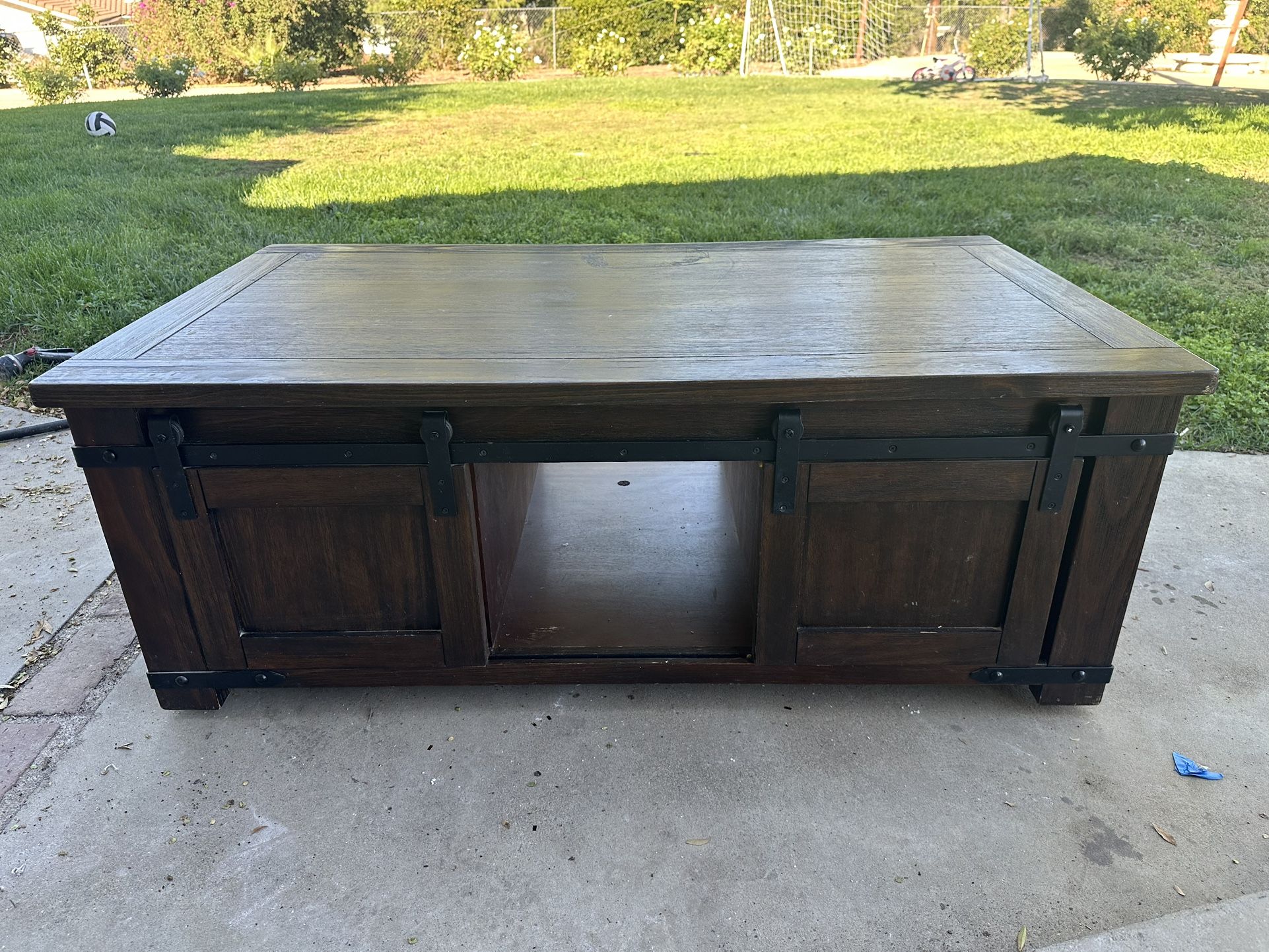 Farmhouse coffee table