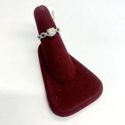 FLAWLESS 14K DIAMOND RING 