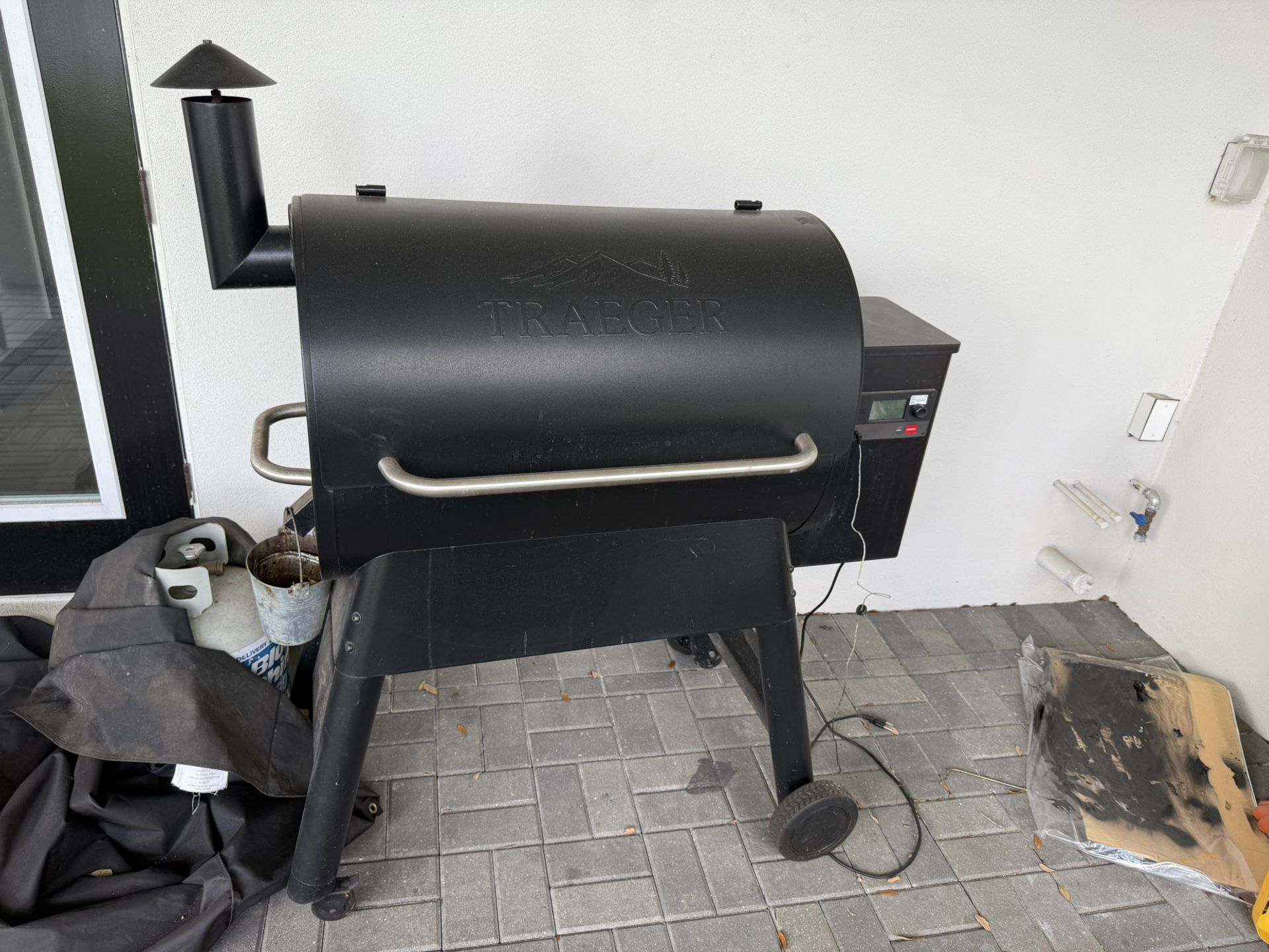 🚨Traeger Smoker