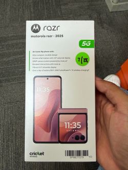motorola razr - 2025