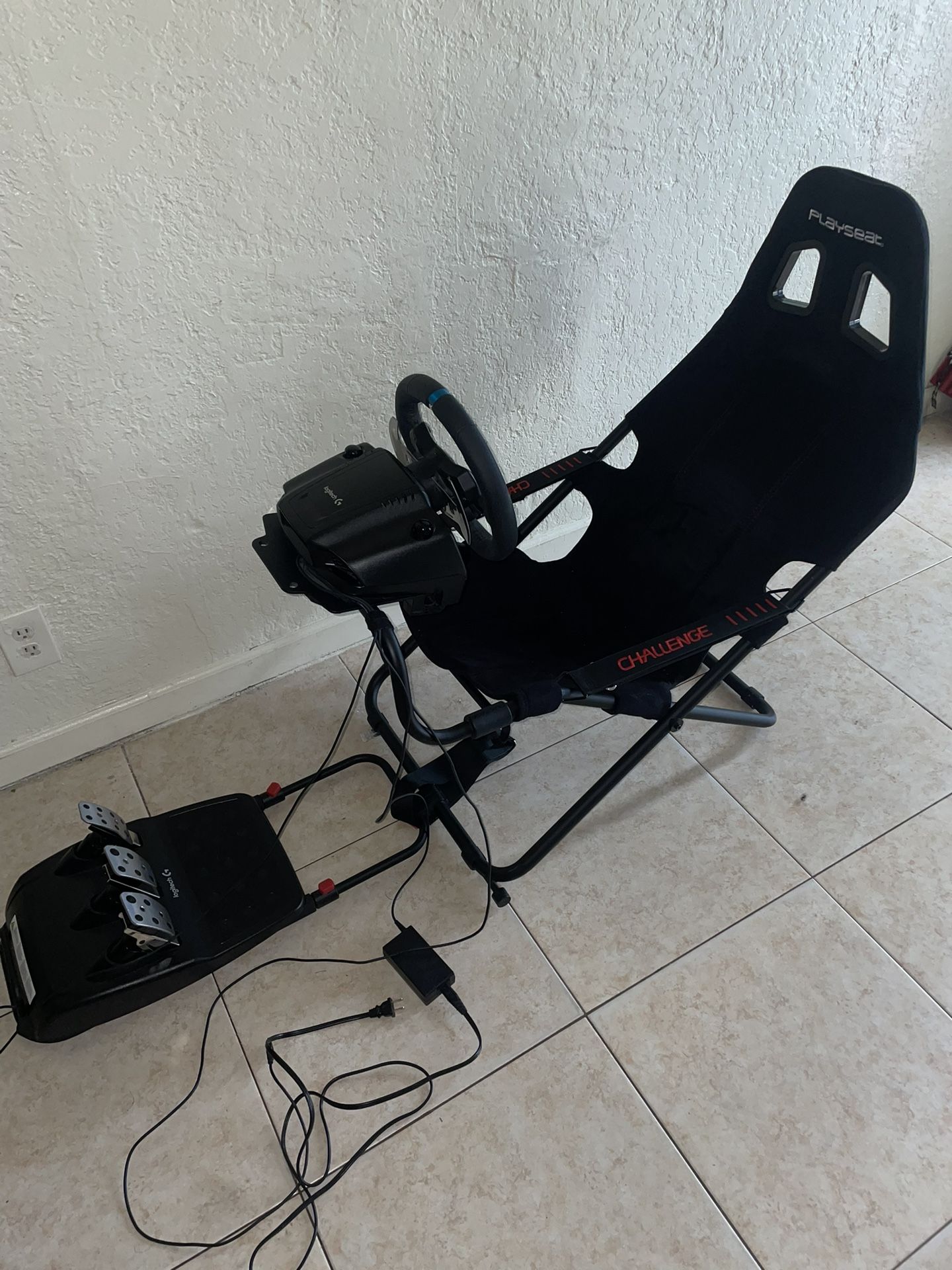 Logitech G920 and mrtal PlaySeat Challenge