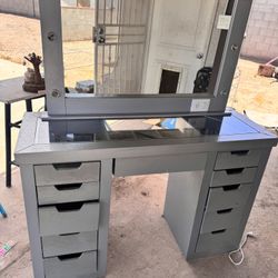 Gray vanity dresser 