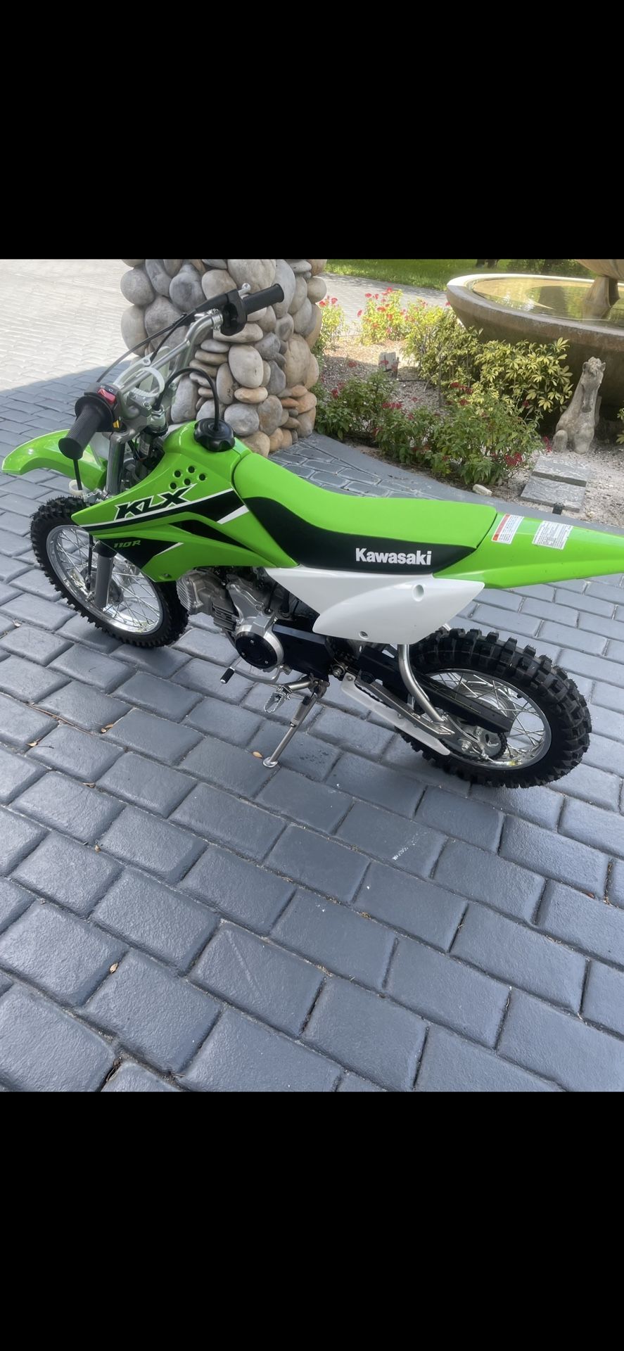 Kawasaki Dirt Bike ( Gas )
