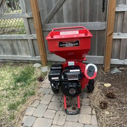 Wood Chipper 212 cc Predator