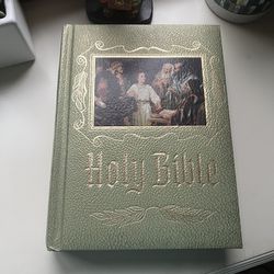 Holy Bible Catholic Heirloom Edition NAB 1(contact info removed) Large Hardcover Vintage