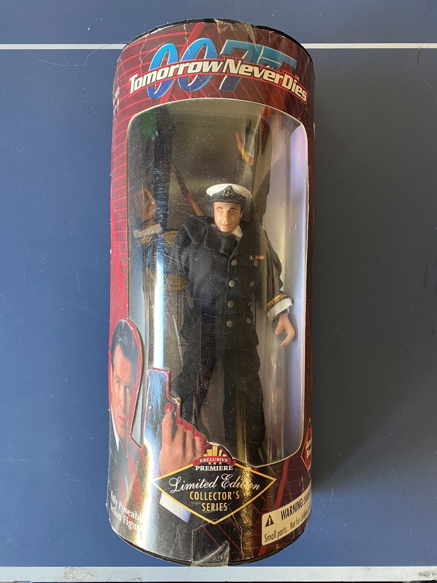 Tomorrow Never Dies James Bond フィギュア