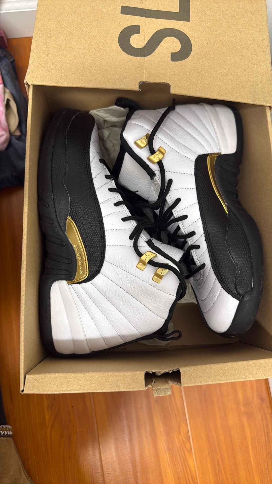 Jordan retro 12s
