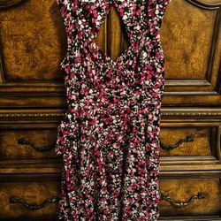 White House Black Market dress size 8. New with tags.