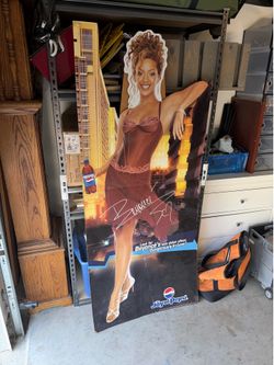 Beyoncé 68” Cardboard cutout