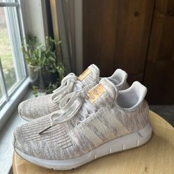 Adidas swift run Rose Gold & White 6W