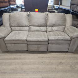 Free Delivery! Tan Microfiber Recliner Couch 